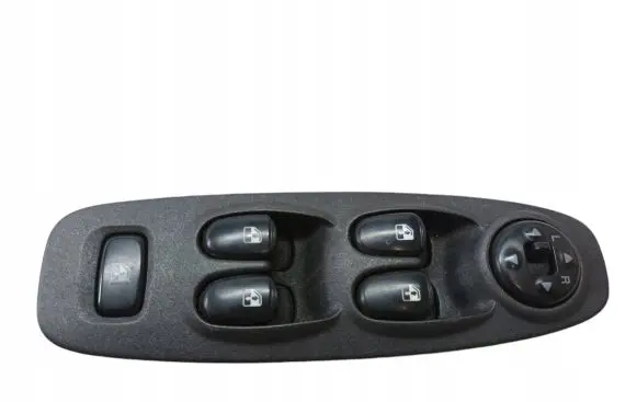 Hyundai Accent Quarter vent window switch 620W10270