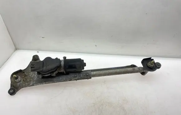 Subaru Forester SG Front wiper linkage and motor