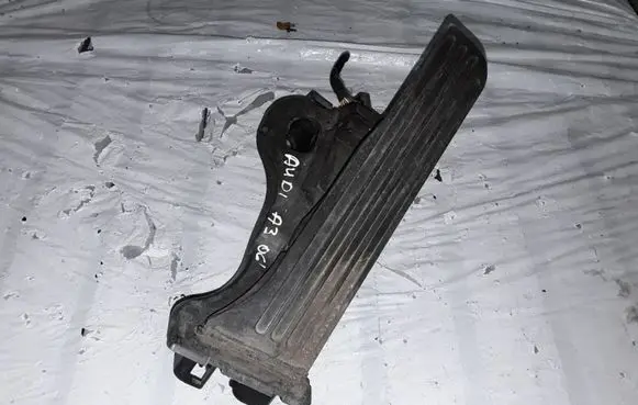 Audi A3 S3 A3 Sportback 8P Accelerator throttle pedal 1K1721503P