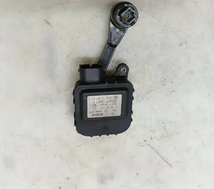 Audi A3 S3 8L Air flap motor/actuator 0132801117 1J1907511D 133857V