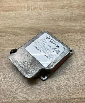 Volkswagen Golf IV Airbag control unit/module 6Q0909601