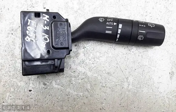 Mazda 3 II Wiper control stalk 17D682