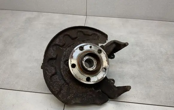 Skoda Fabia Mk3 (NJ) Front wheel hub 