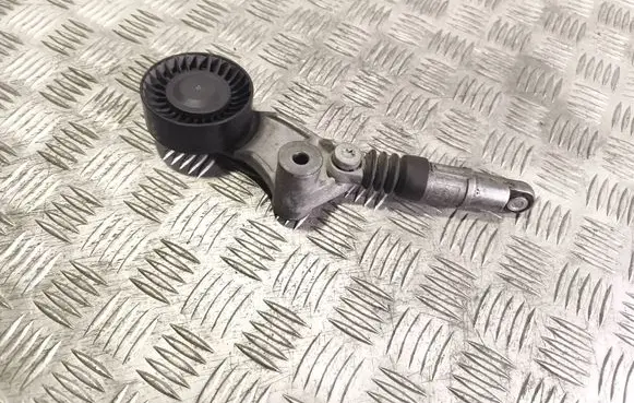 Subaru Outback Generator/alternator belt tensioner F55272401 AISI9C03 F552724