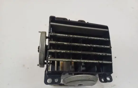 Mitsubishi Endeavor Dash center air vent grill