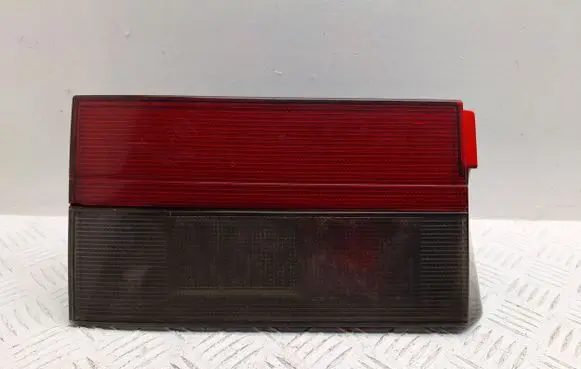 Tailgate rear/tail lights