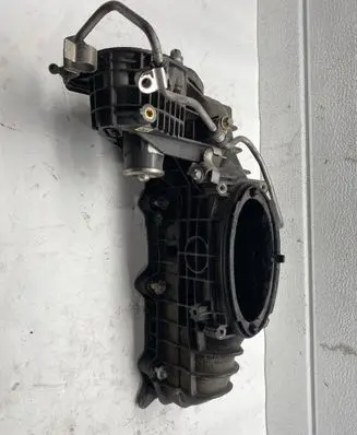 Mercedes-Benz Sprinter W906 Intake manifold A6510900037