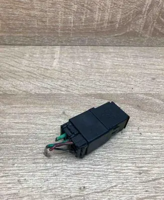 Nissan Almera N16 Other relay 252309F905