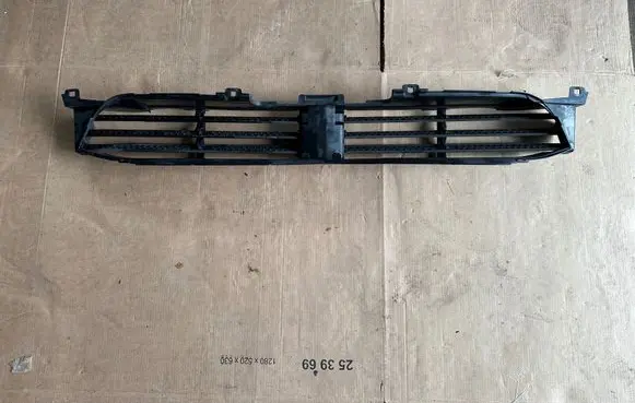 BMW X3 G01 Radiator trim 749723101 20171217 C67150104