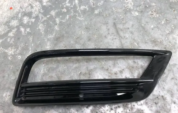 Volkswagen Golf VII Front bumper lower grill 5G0853666G-BILI 5G0853666G