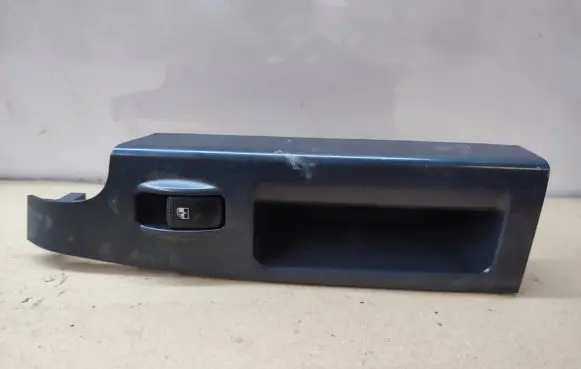 KIA Sorento Electric window control switch