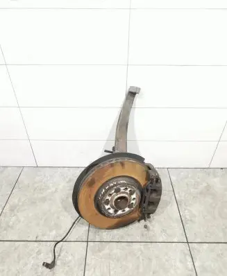 Mercedes-Benz ML W164 Front wheel hub spindle knuckle
