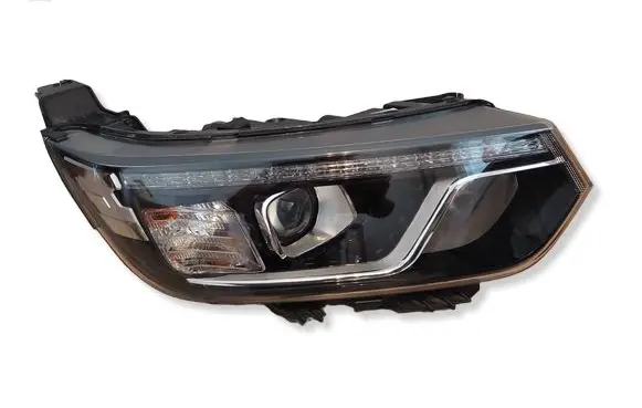 SsangYong Tivoli Headlight/headlamp L10R
