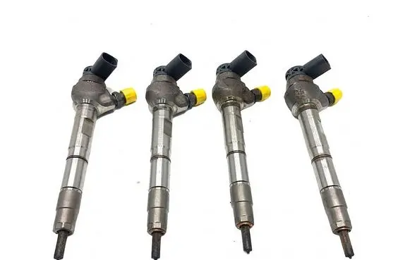 Volkswagen PASSAT B8 Fuel injectors set 04L130277AC