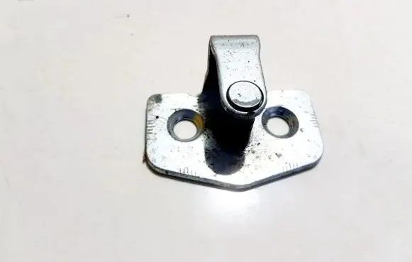 Opel Vectra B Rear door lock loop/hook striker 