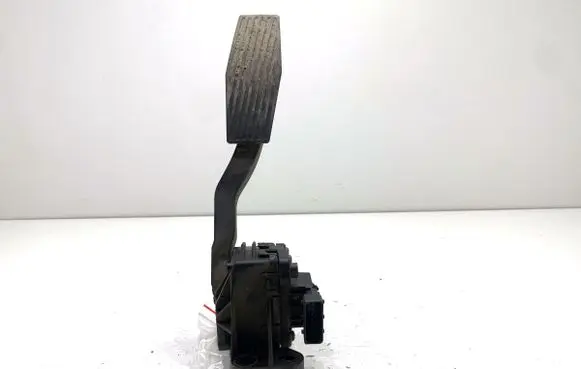 Opel Astra H Accelerator throttle pedal 9157998BK