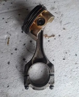 BMW 7 F01 F02 F03 F04 Piston with connecting rod 784323702 110131328