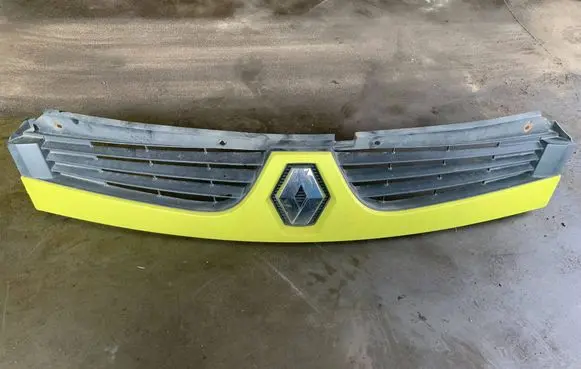 Renault Master II Front grill 8200426365