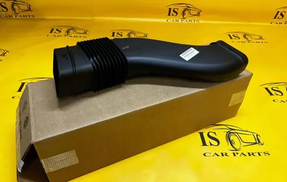 BMW X7 G07 Air intake hose/pipe 13718091868 8091868