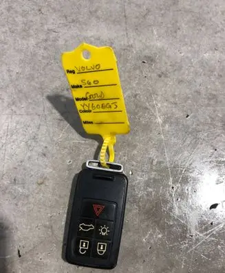 Volvo S60 Ignition key/card 