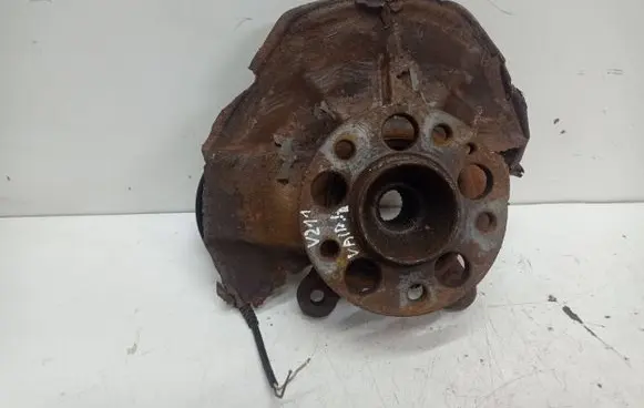 Mercedes-Benz E W211 Front wheel hub