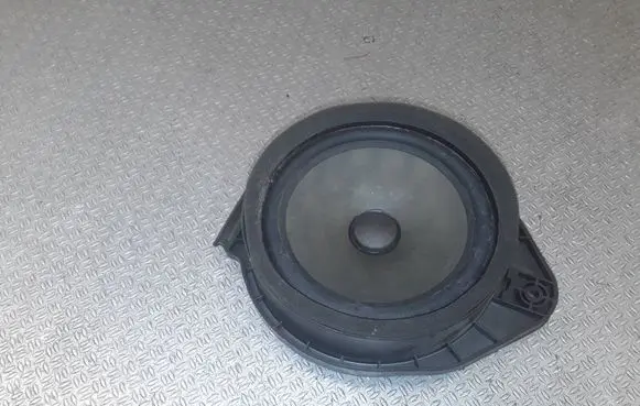 Opel Meriva B Front door speaker 13350321