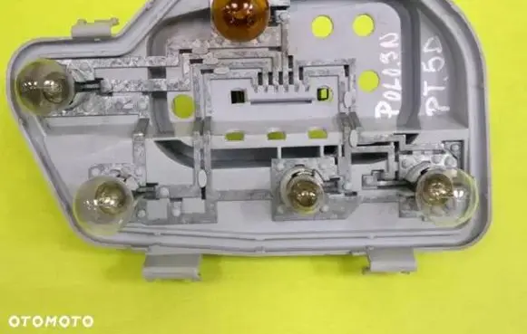 Volkswagen Polo IV 9N3 Tail light bulb cover holder 6Q6945258A