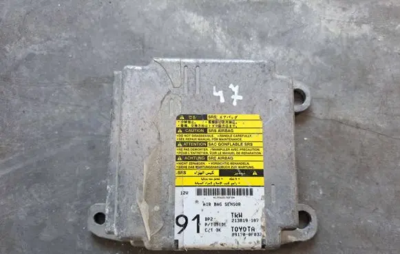 Toyota Corolla Verso AR10 Airbag control unit/module 891700F020