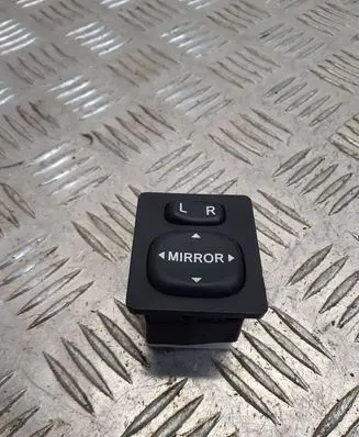 Toyota Prius (XW30) Wing mirror switch 769746b