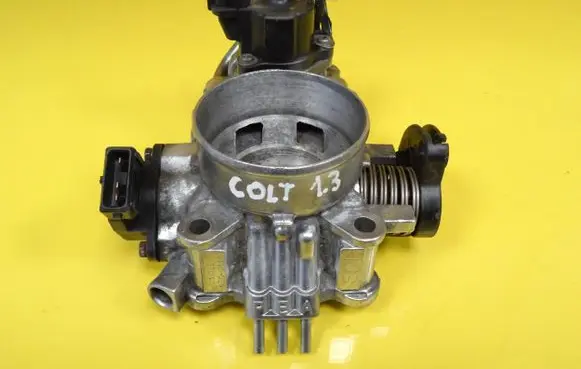 Mitsubishi Colt Throttle body valve AG46-324