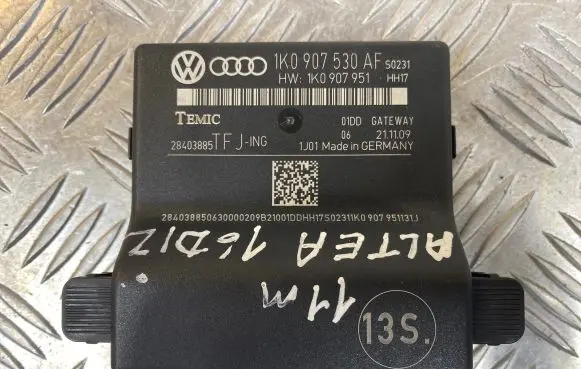 Seat Altea XL Gateway control module 1K0907530AF 28403885 1K0907951