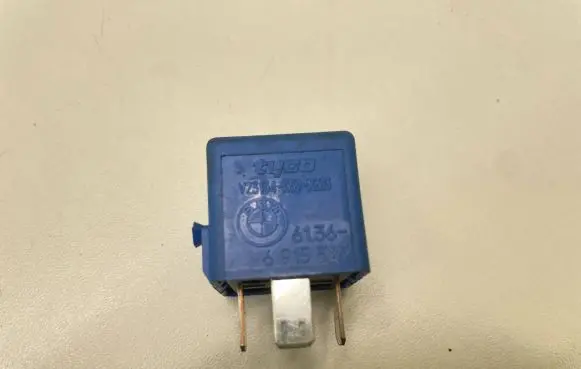 BMW 7 E65 E66 Other relay 6915327 6136 V23134K59X313