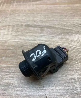 Ford Mondeo MK II Wing mirror switch 93BG17B676BA D3L0A WithPlug