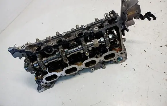 Renault Captur Engine head 110424389R