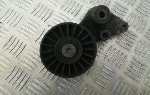 Opel Vectra B Generator/alternator belt tensioner 90502421