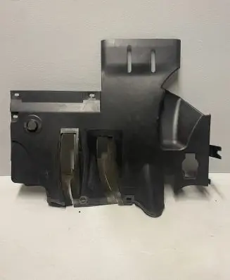 BMW 5 E39 Dashboard lower bottom trim panel 8233510