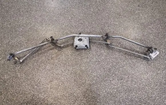 Chrysler Voyager Front wiper linkage 