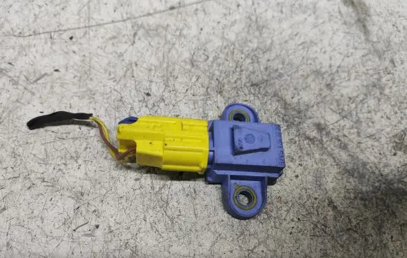 Seat Toledo III (5P) Airbag deployment crash/impact sensor 1K0955557A 0232ES284VX