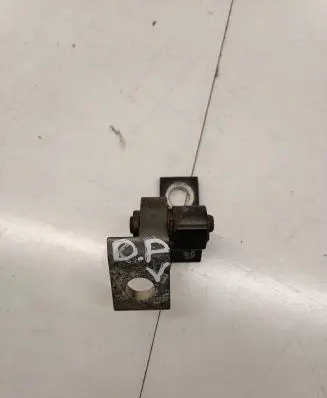 Audi A3 S3 8V Front door upper hinge