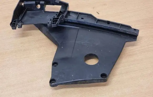 Volvo XC70 Front door lock 30661072