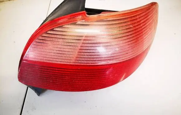 Peugeot 206 Rear/tail lights 2531d