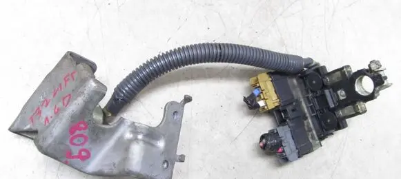 Nissan X-Trail T32 Ignition relay 251154EB0A