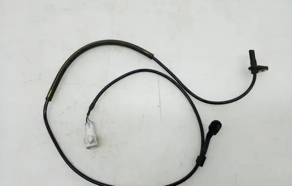 Toyota Yaris ABS brake wheel speed sensor 895420D050