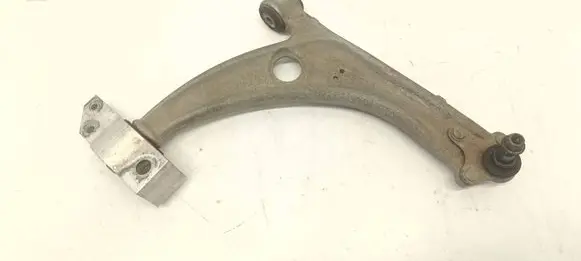 Audi Q3 8U Front lower control arm/wishbone 