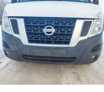 Nissan NV400 Front piece kit 