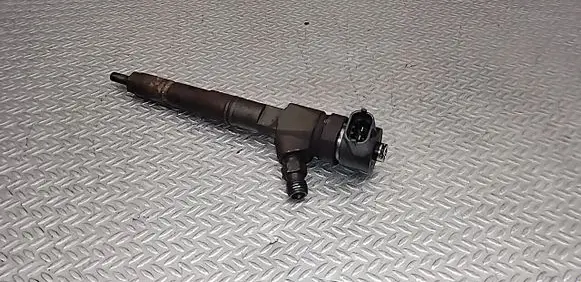 Fuel injector