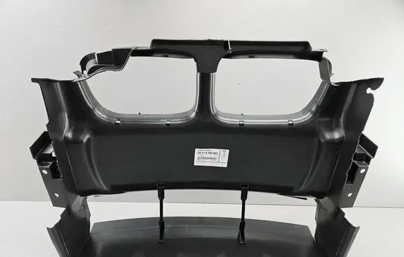 BMW 3 E46 Radiator cooling fan shroud 8202831 51718202831