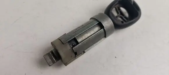 Saab 9-5 Ignition lock 8960221