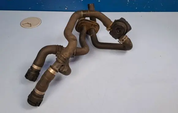 Audi Q5 SQ5 Engine coolant pipe/hose 8R0819334E 1J0819809