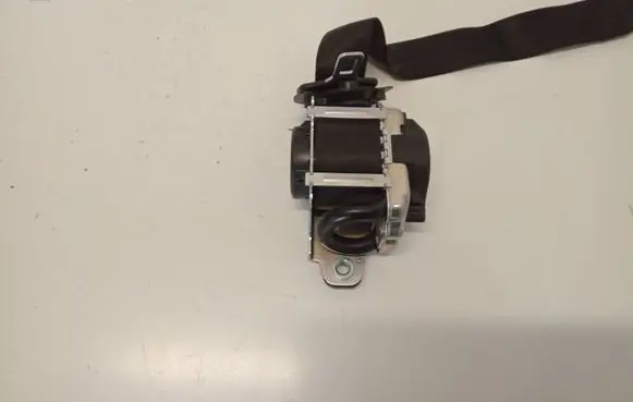 Mercedes-Benz GLC C253 Front seatbelt 85L0000 635374800B